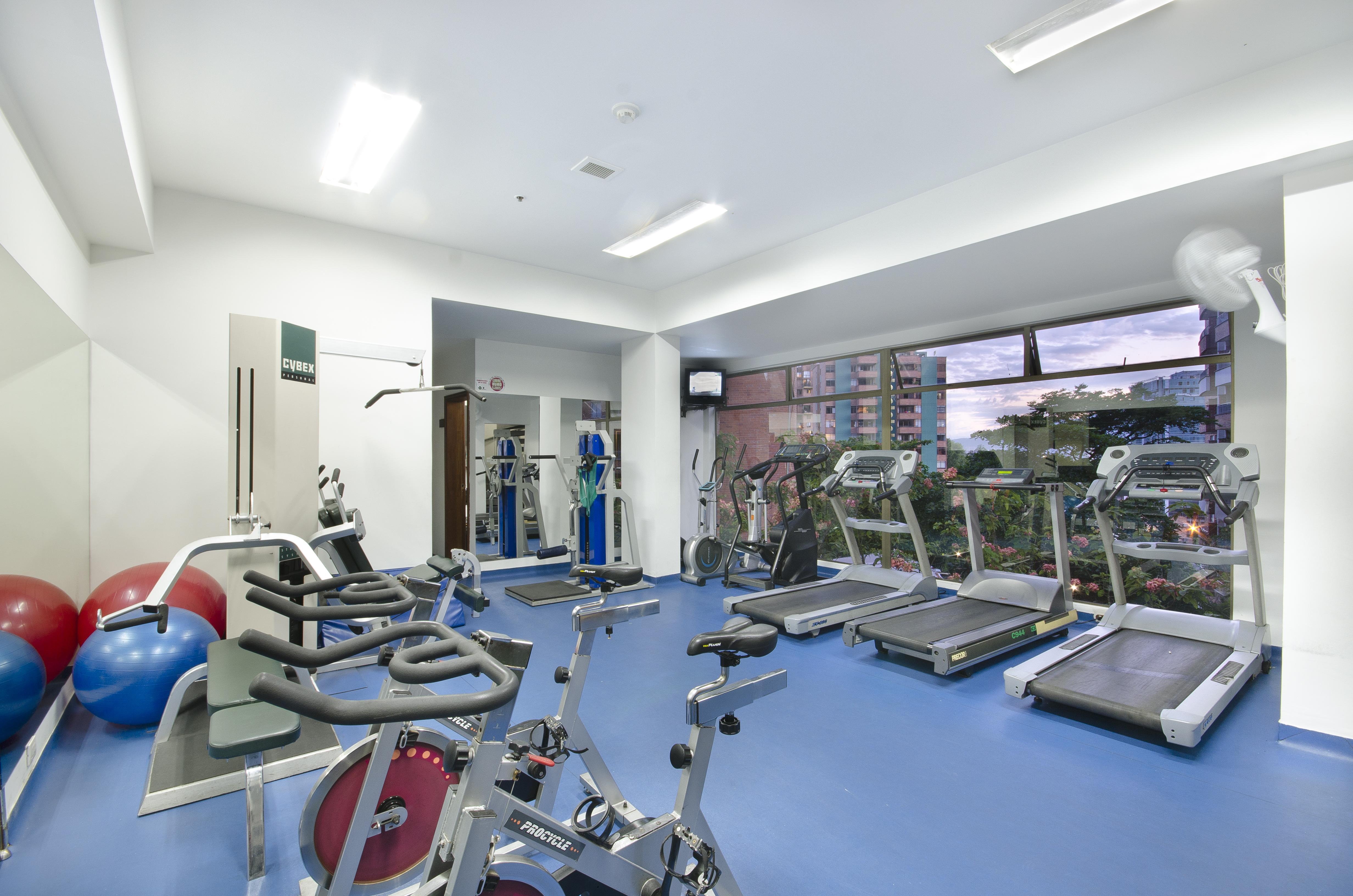 Hotel Dann Carlton Belfort Medellin Bagian luar foto The gym at the University of Roehampton