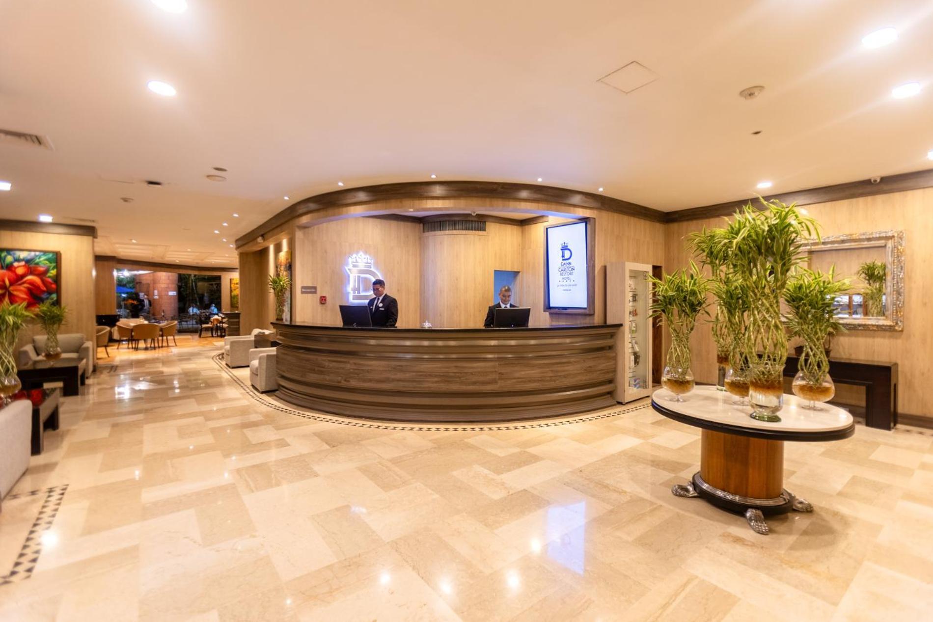 Hotel Dann Carlton Belfort Medellin Bagian luar foto Lobby
